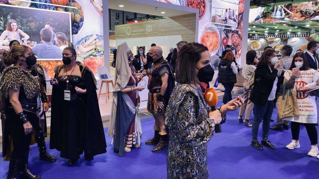 FITUR 2022: Carthagineses y Romanos promocionan en el metro de Madrid.