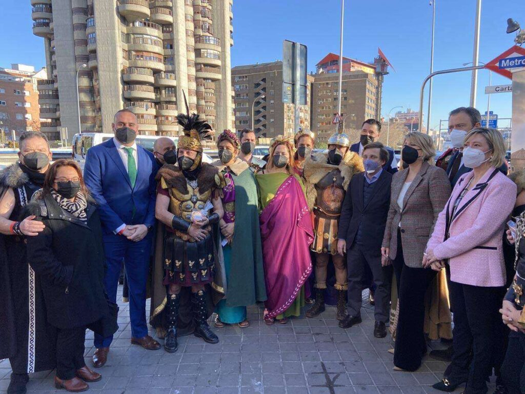 FITUR 2022: Carthagineses y Romanos promocionan en el metro de Madrid.