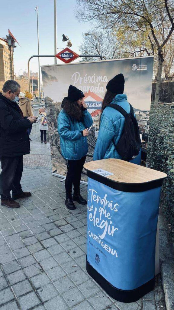 FITUR 2022: Carthagineses y Romanos promocionan en el metro de Madrid.