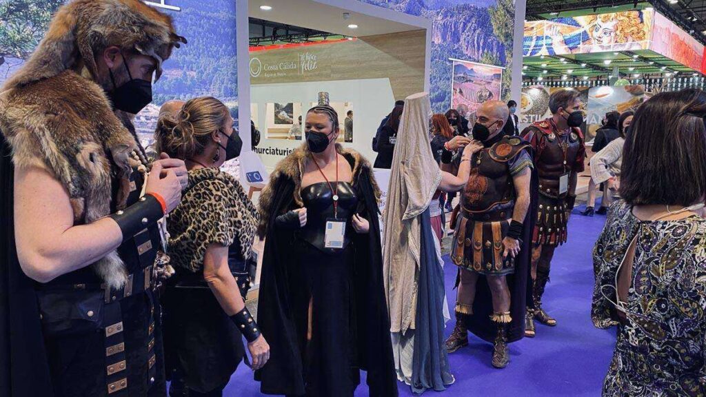 FITUR 2022: Carthagineses y Romanos promocionan en el metro de Madrid.