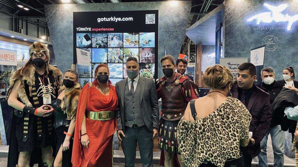 FITUR 2022: Carthagineses y Romanos promocionan en el metro de Madrid.