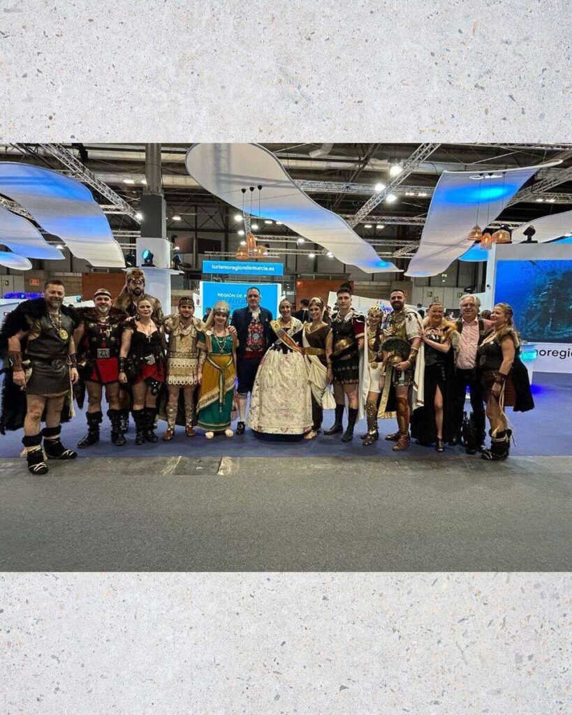 Fitur 2025